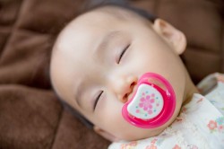 子供用布団の選び方の子供や赤ちゃんが眠るイメージ